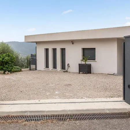 Splendid With Pool And Seaview 20 Min Away From Center - Welkeys Nice
